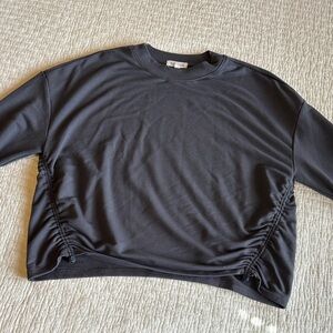 Long Sleeve Shirt/Sweatshirt